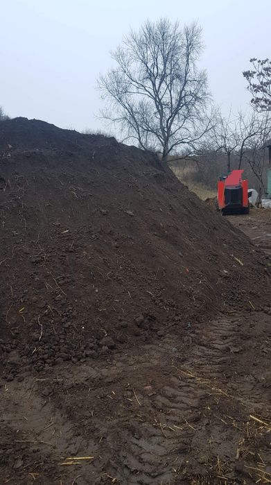 Pamant de gazon. Gradina florii pomii mranita pământ vegetal