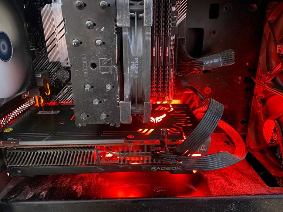 RX 6600 xt Red devil