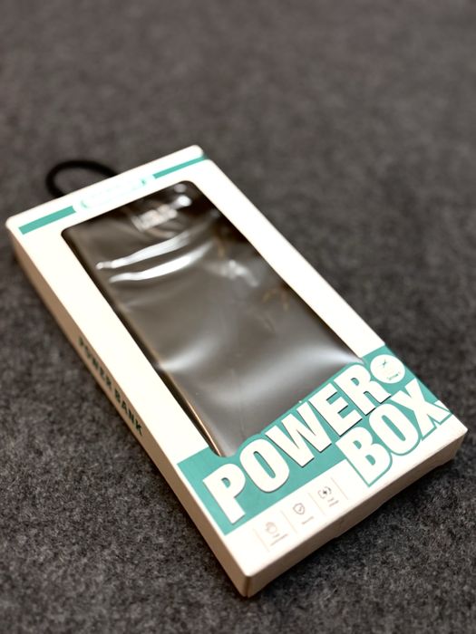 Baterie externa fast charge noua