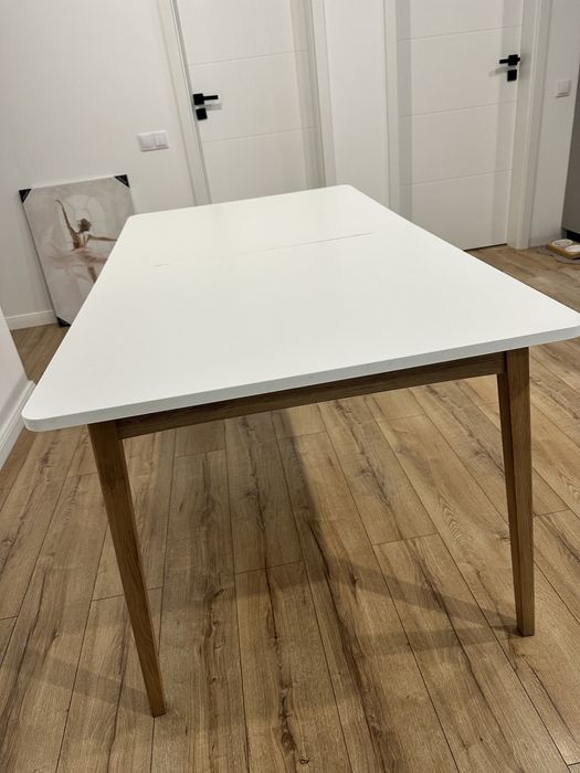 Masa dining extensibila