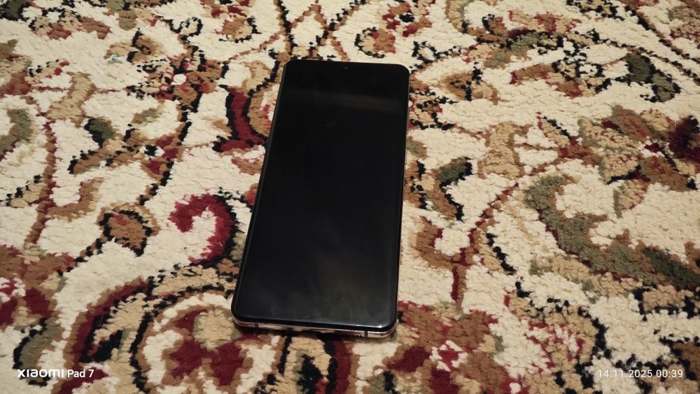 Samsung s20+ 128/8 идеал состояние