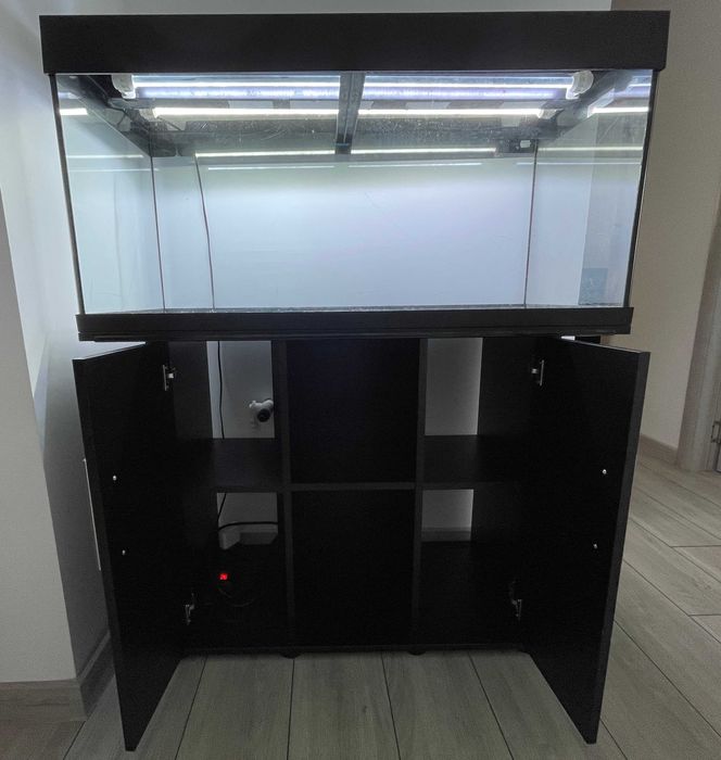 Vand acvariu Juwel Rio 180, Negru cu toate accesoriile necesare