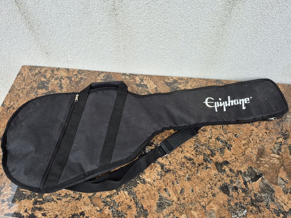 Vând husa textila culoare negra pentru chitara 


Atentie !!!

- livre