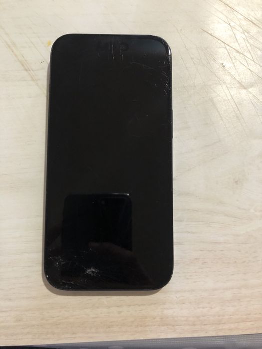 Iphone 15 E-Sim Bateria 100% Originala