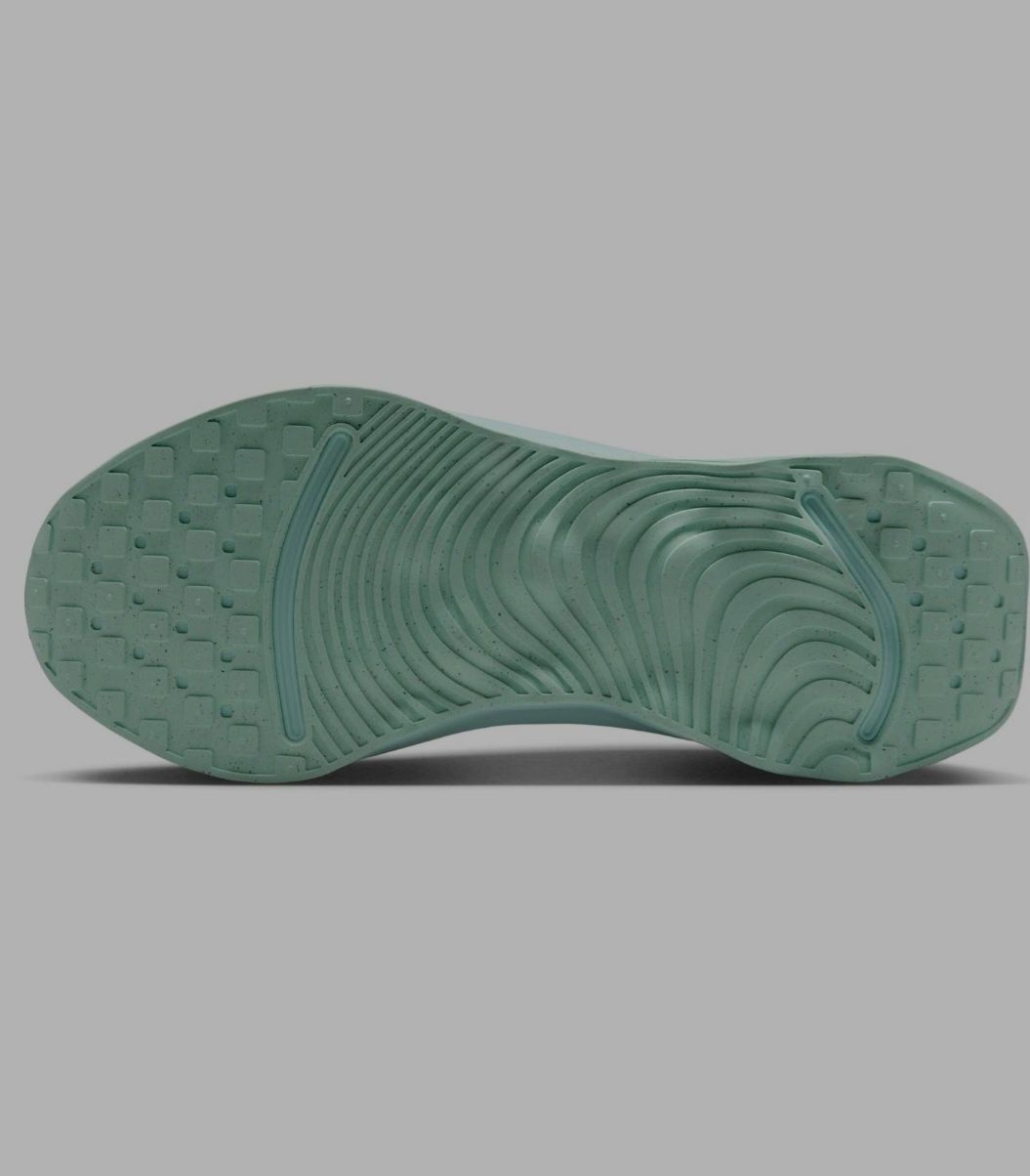 Nike обувки WMNS MOTIVA