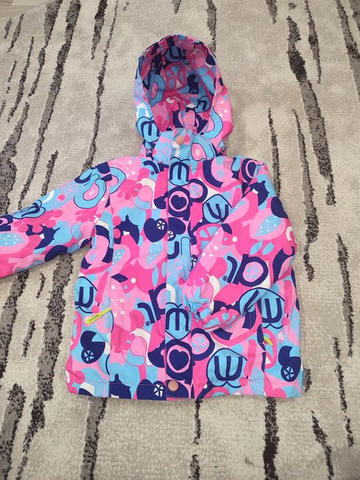 Продам курточку для принцессы