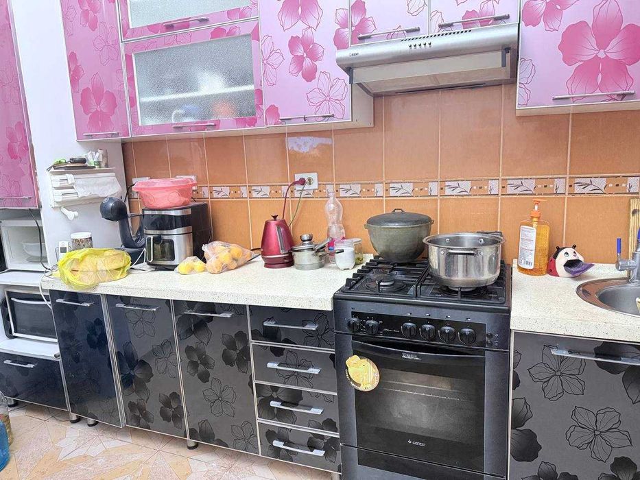 Продается кухонная мебель