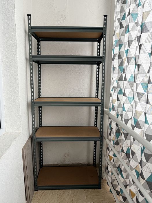 Продам стеллаж очень удобный