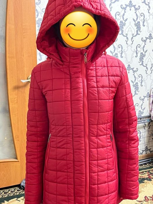 Продам осенне весенюю куртку в хорошем состоянии почти новая