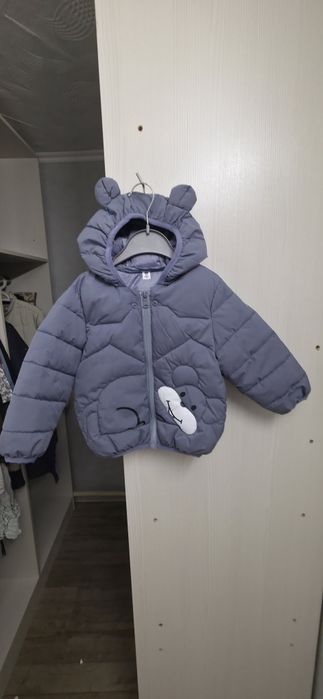 Продам детскую осеннюю куртку