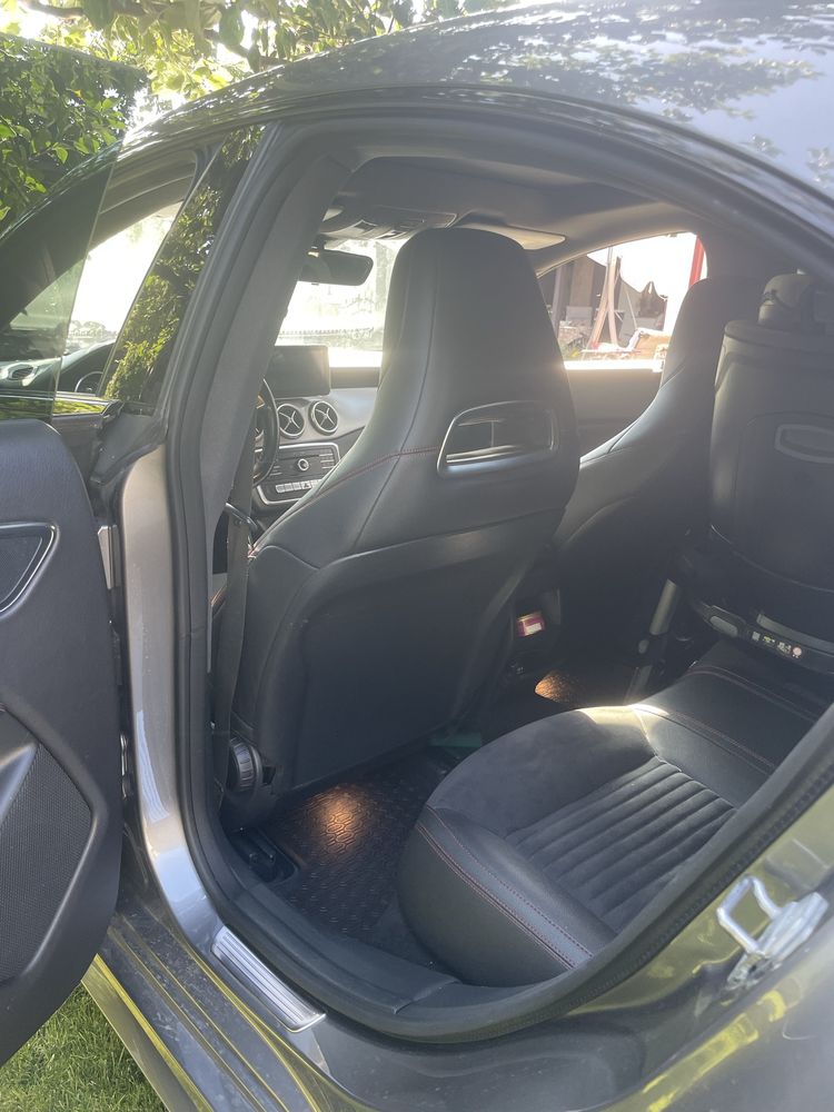 Mercedes CLA pachet AMG