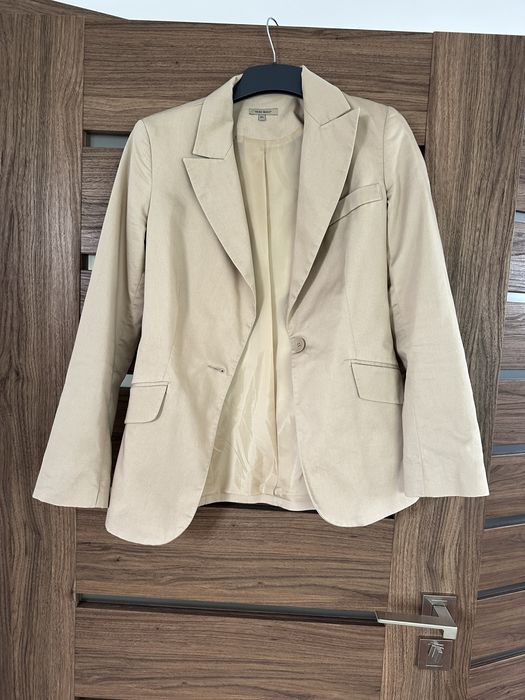 Sacou Zara, Bershka 36