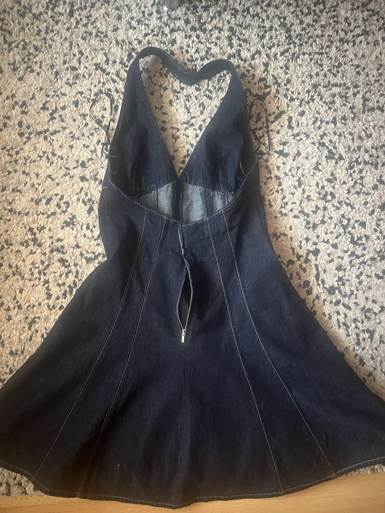 Zara къса дънкина рокля