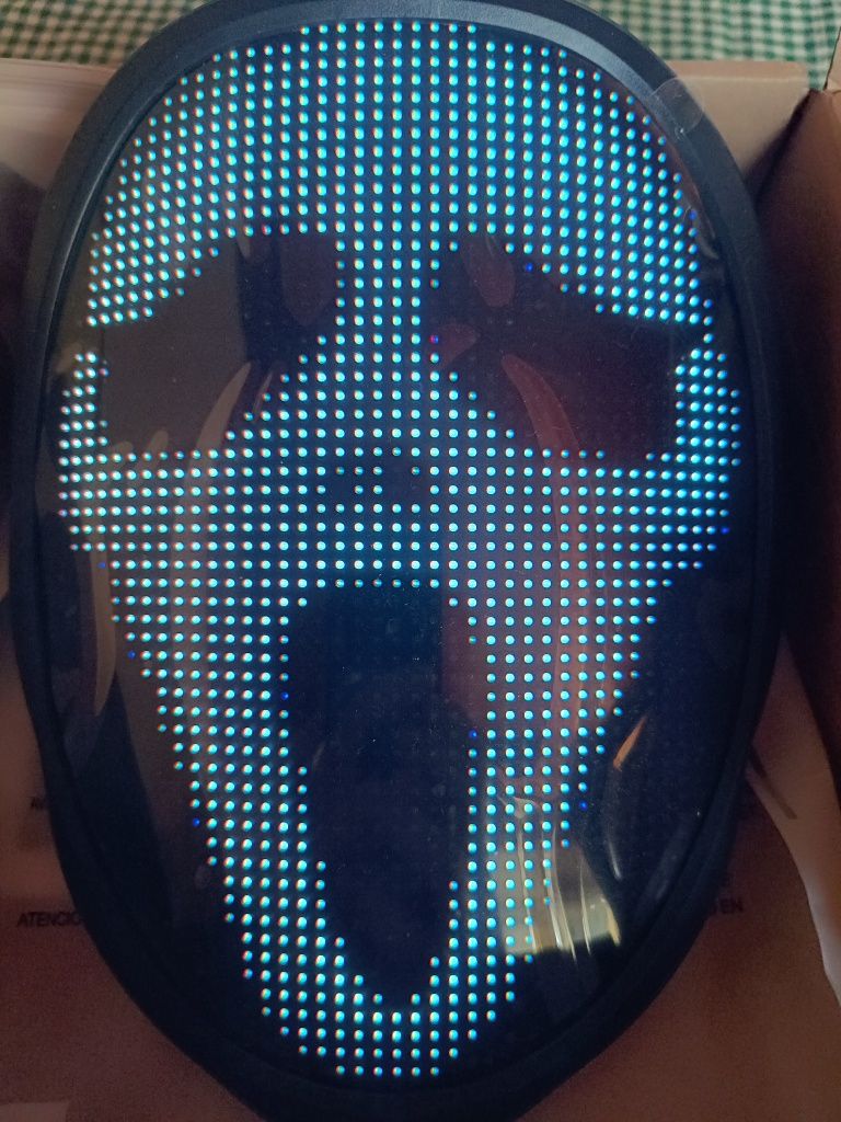 Блутут Маска с RGB подсветка