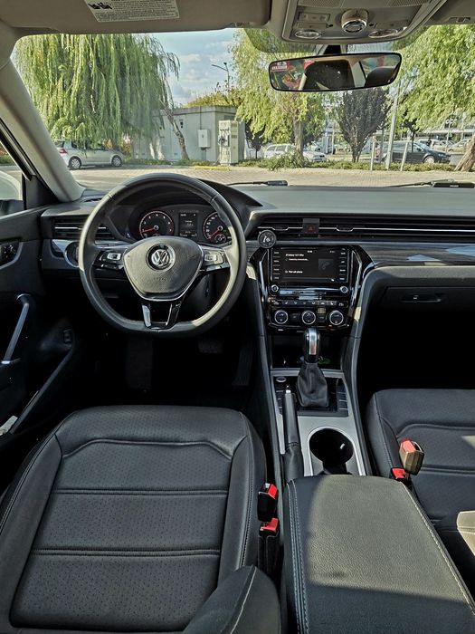 Vand urgent  Passat 2021 .2.0 l TSI BENZINA 190 CAI