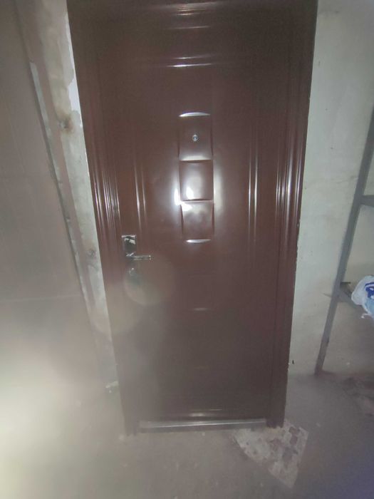 Врата Външна Блиндирана