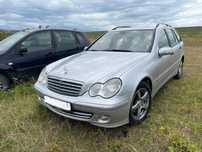 Dezmembrez piese Mercedes C-classe Class 2003