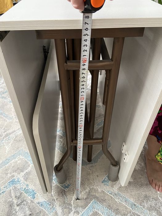 Продается обеденный стол