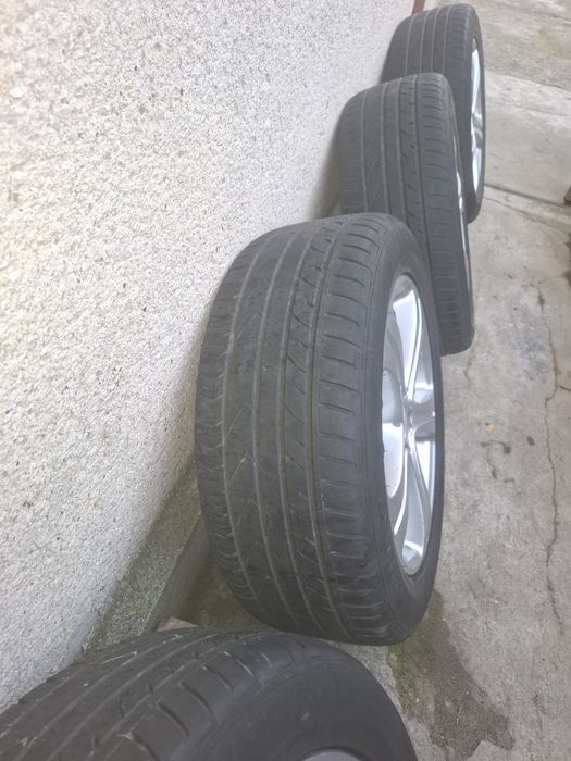 Vând sau schimb anvelope cu  jante mercedes 225/55/R17