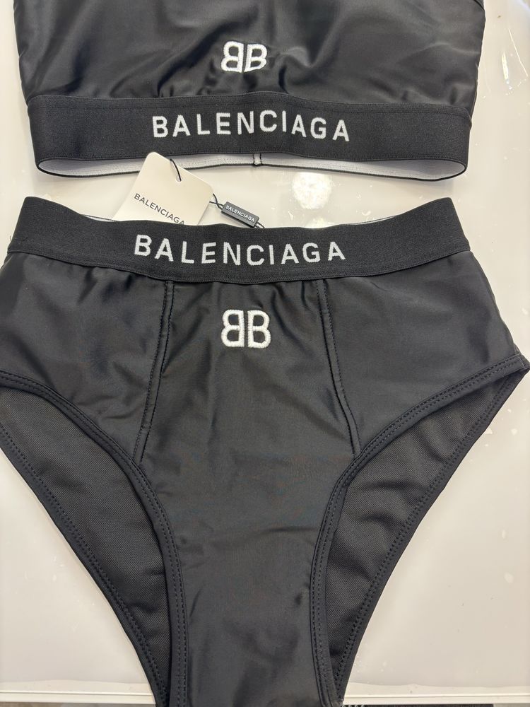 Спортно бюстие Balenciaga сет
