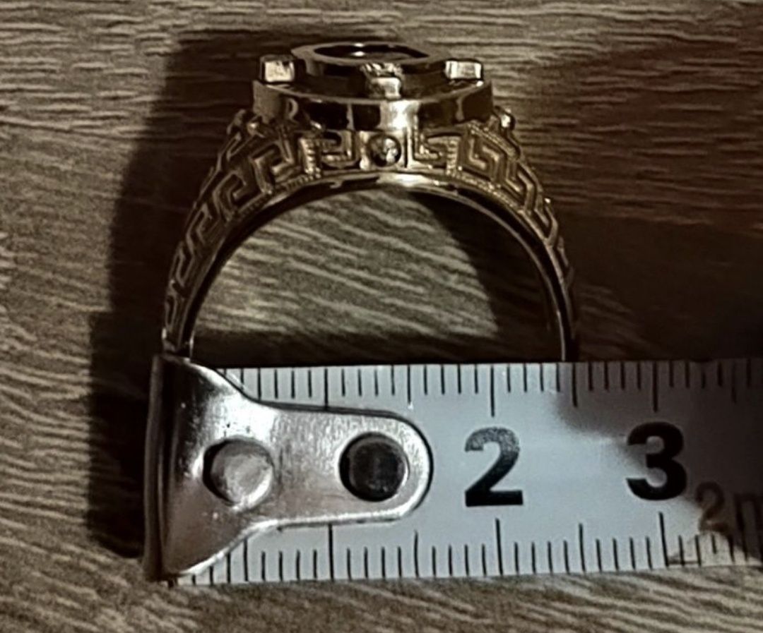 Златен пръстен 14 карата 10.18 грама