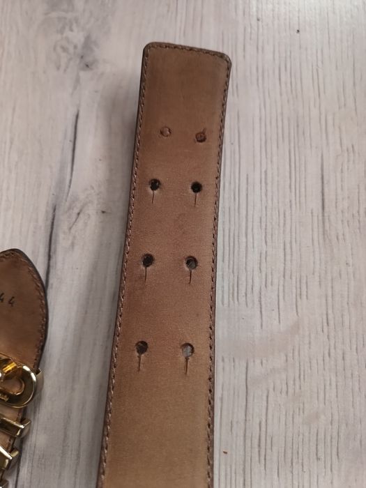 Curea Moschino originală,piele