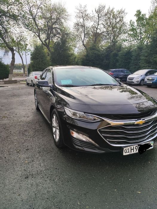 Malibu 2 Turbo primyer qilingan sotiladi qop-qora