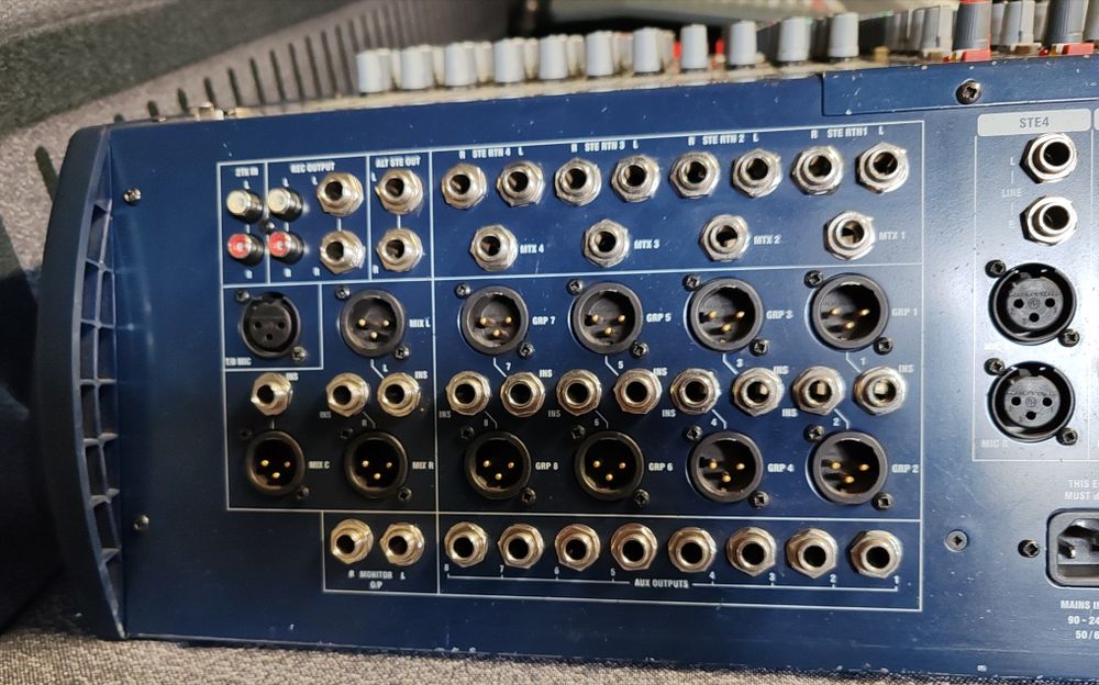 Mixer SoundCraft GB 8