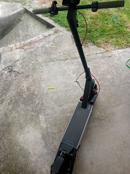 Vând Trotienta electrica Navee S40