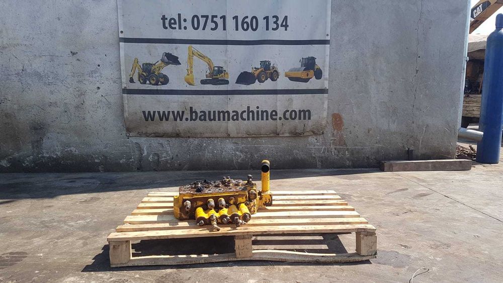 Distribuitor hidraulic comenzi Kayaba excavator JCB JS 240 , JS260