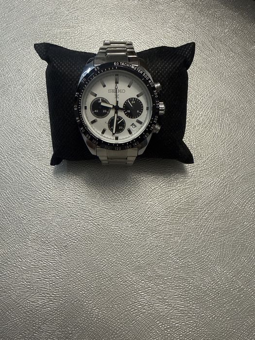 Часовник Seiko..