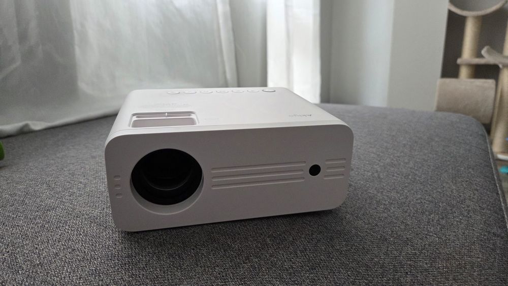Проектор Akiyo 07