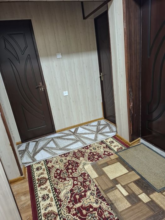 АРЕНДА алгаритим 31 квартл 62.5кв  2 хона 3 килинган бош  холатда хози