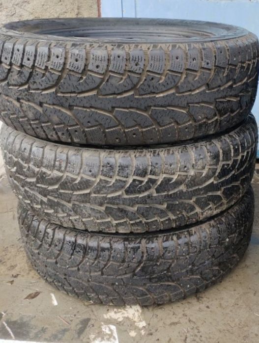 продам резину на 17 в хорошем состоянии