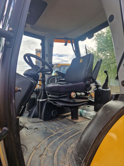 Buldoexcavator jcb 3cx