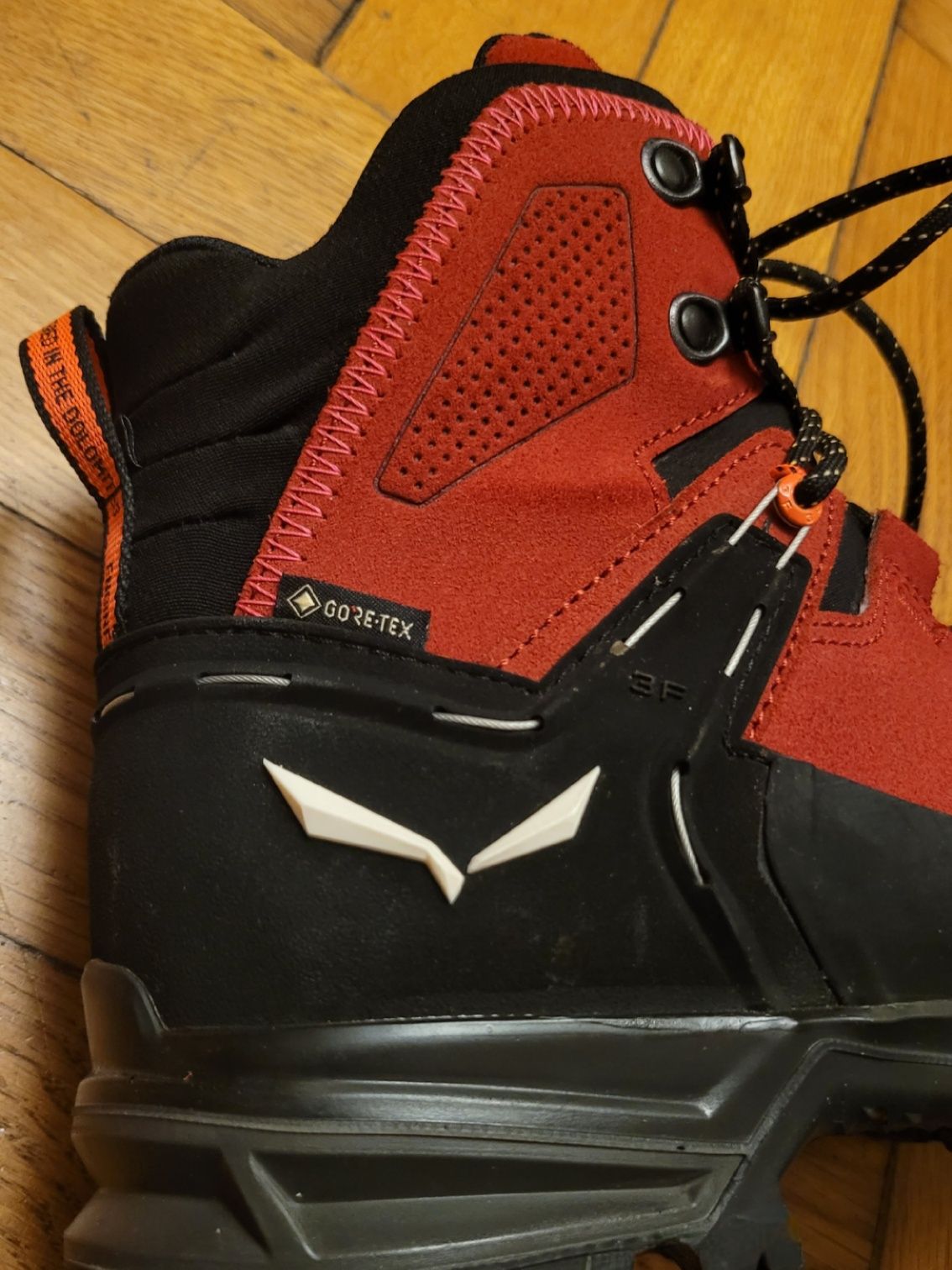 Salewa Size 38 mtn trainer 2MID Gore-Tex W