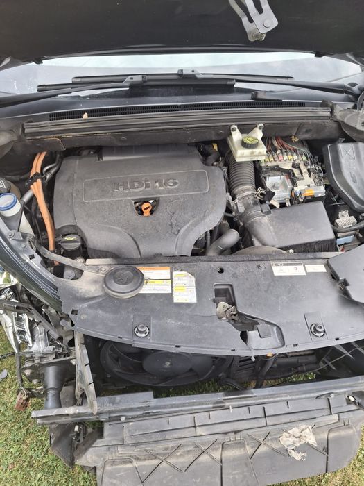 Citroen DS5 - Motor 2.0 HDi - Avariat
