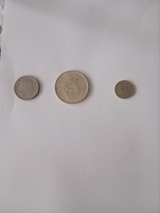 Monezi vechi pentru cunoscători