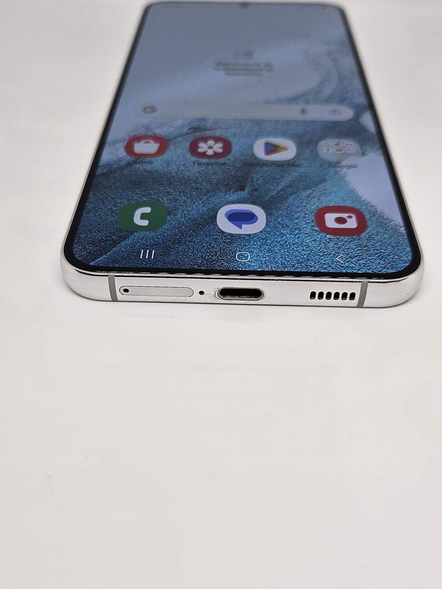 Samsung Galaxy S22 Plus 128Gb/8Ram White Като нов