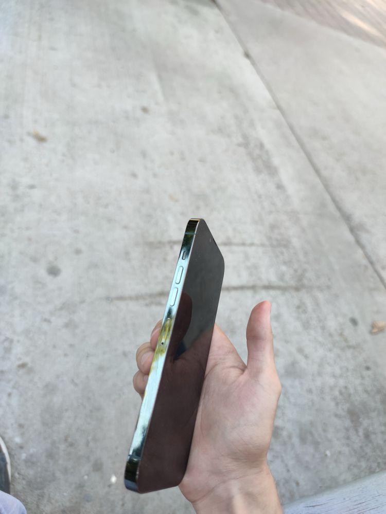 Iphone 13 Pro Max в хорошеем состаянии