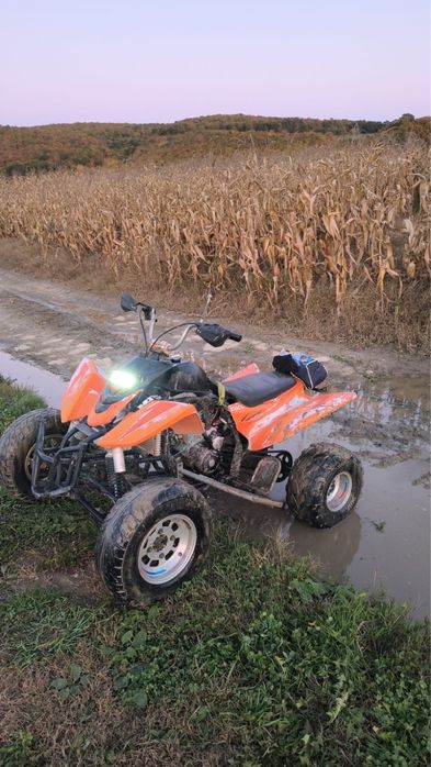 Vând atv 250cc merge foarte bine