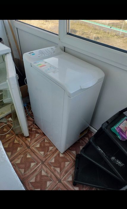 Mașina spălat haine , verticala, Zanussi, 6kg