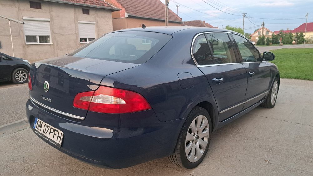 Vănd Skoda Superb