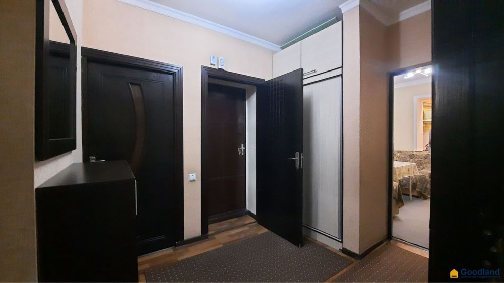 Продаётся 3-комнатная квартира рядом с аэропортом (олтинводий)