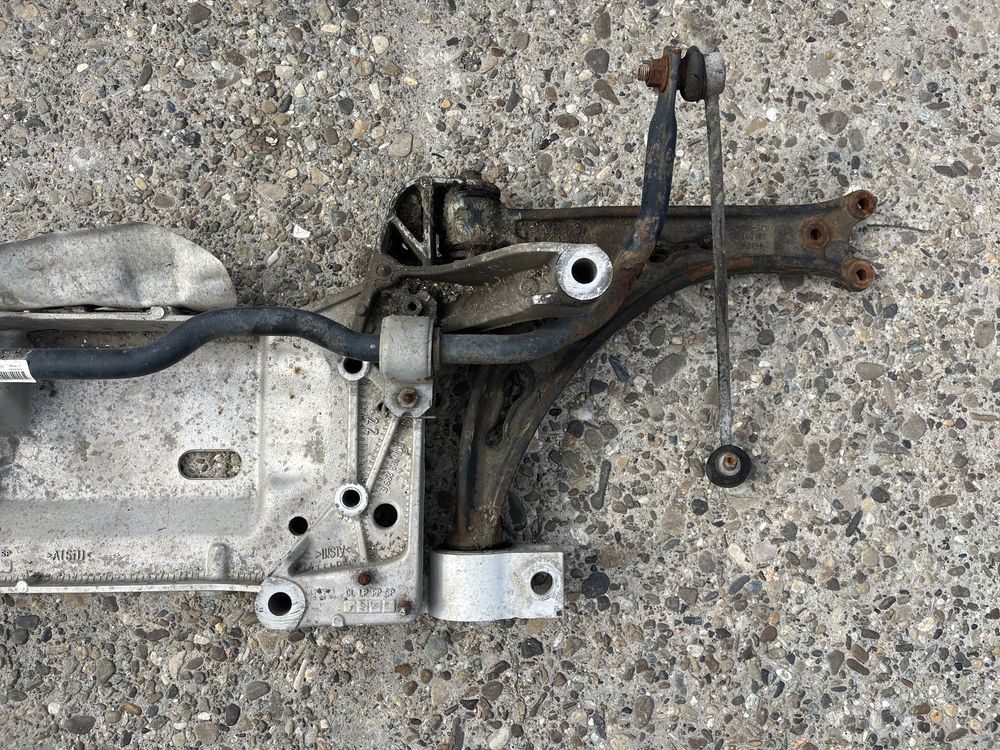 Punte fata / Jug / Cadru motor VW Golf 5 6 Passat B6 Seat Skoda
