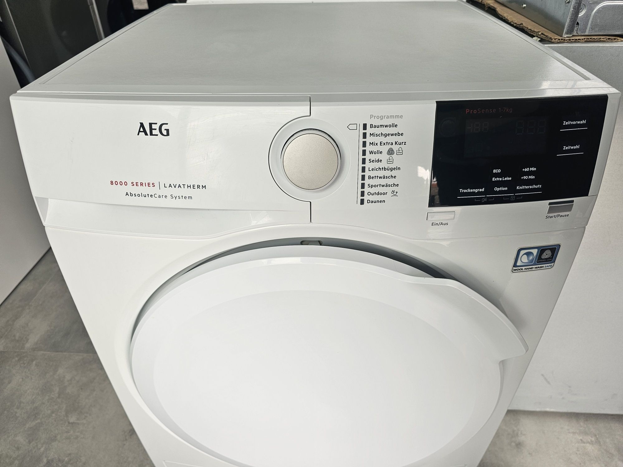 Сушилня Aeg 8000 series AbsoluteCare 7 кг. А+++