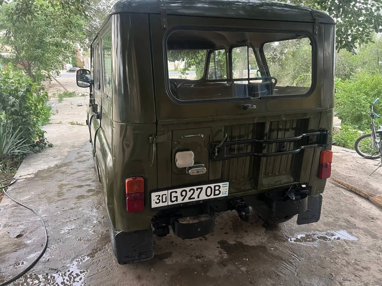 Uazik sotiladi surochniga