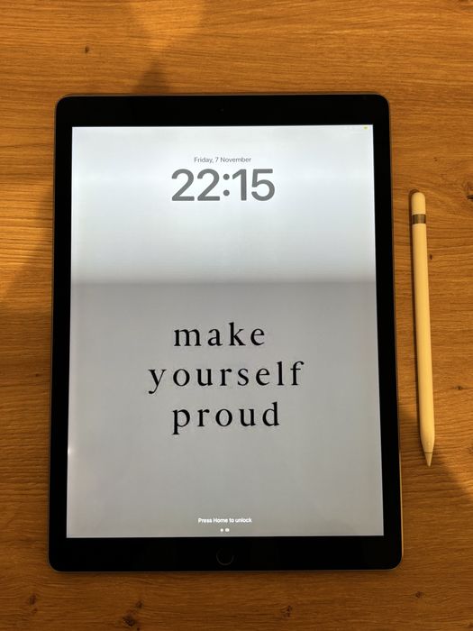 Vând iPad Pro 12.9" (A 2-a generatie) - 512GB, Wi-Fi + Cellular