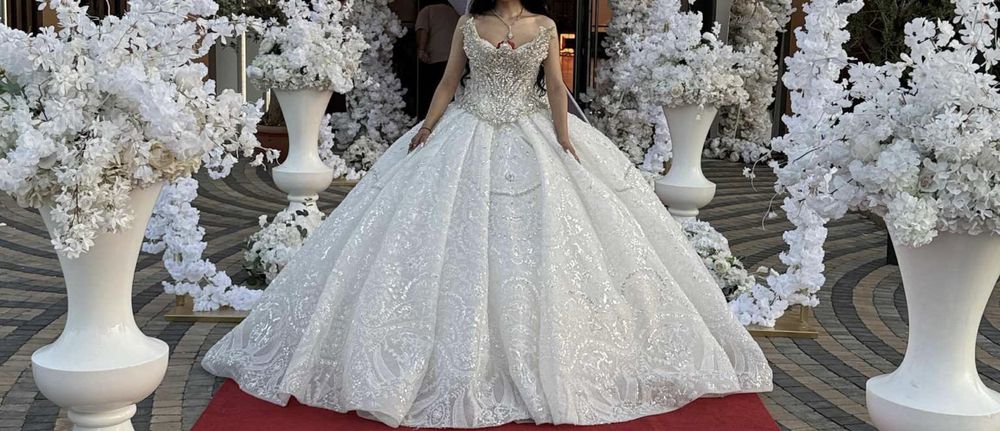 Vand rochie de mireasa