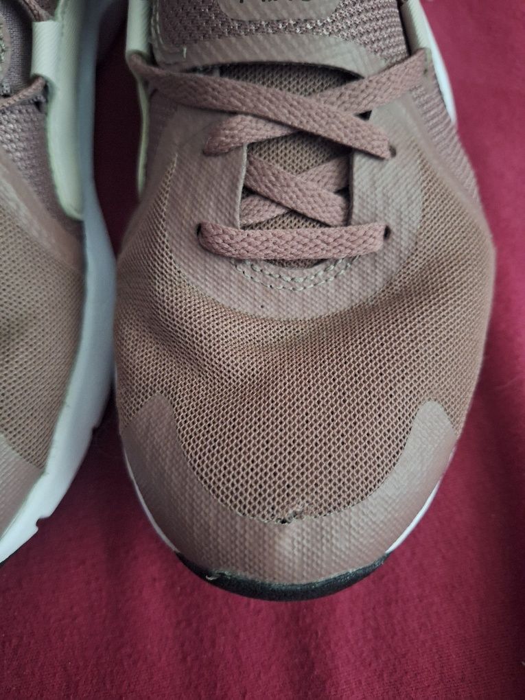 Дамски маратонки Nike